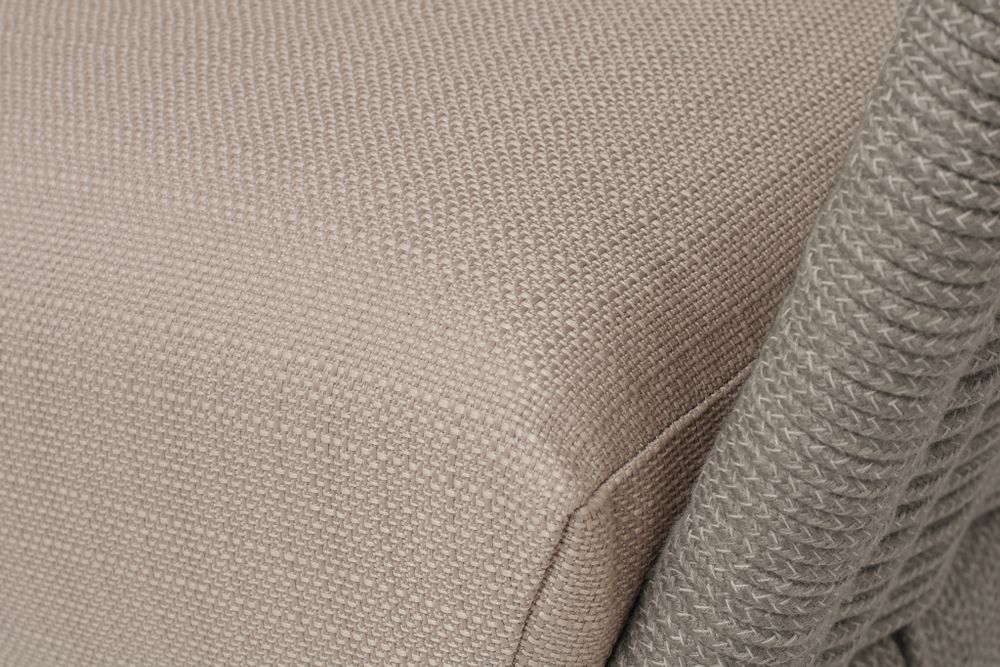 "Фиджи" диван 3-местный плетеный из роупа, каркас алюминий светло-серый (RAL7035) муар, роуп серый меланж круглый, ткань Mossle бежевая