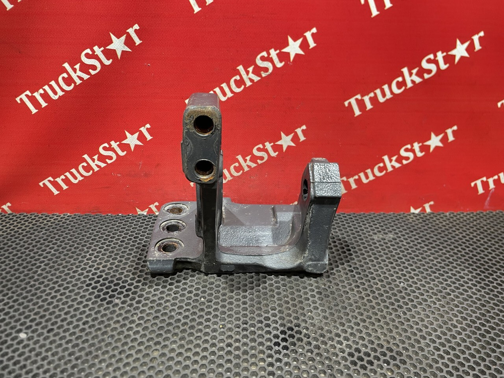 Кронштейн передней рессоры правый 2021г.