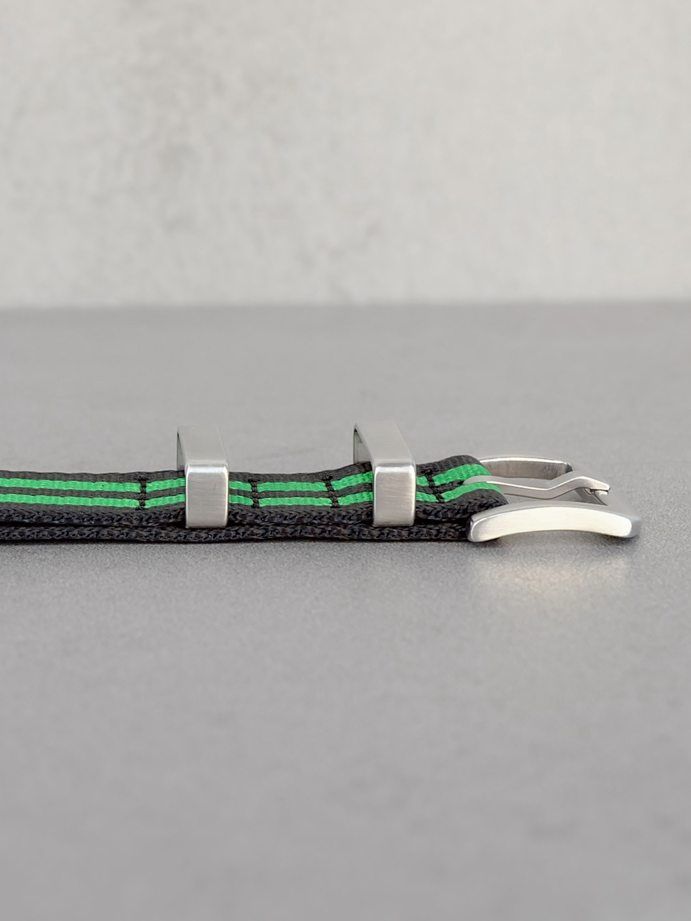 Nato Strap Premium - нейлоновый ремешок для часов