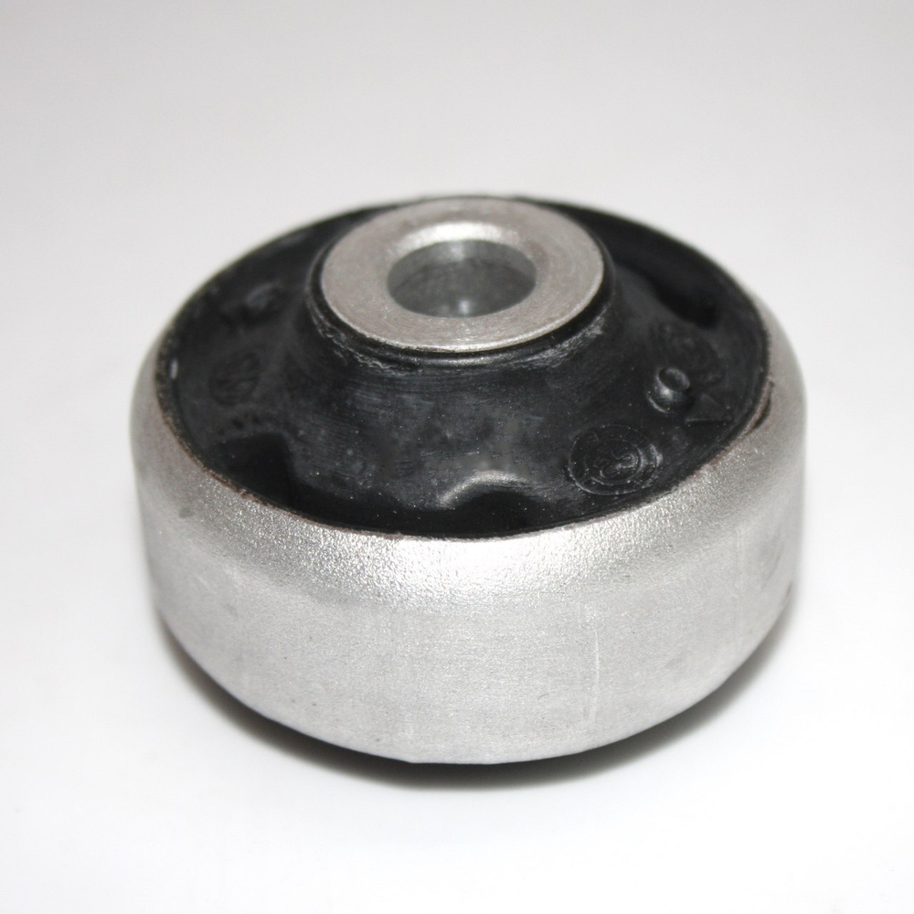 Сайлентблок переднего рычага задний 180407181 VW Polo, Golf