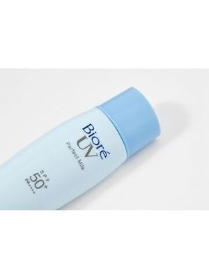 BIORE UV Солнцезащитная эмульсия Гладкость кожи SPF50 40 мл