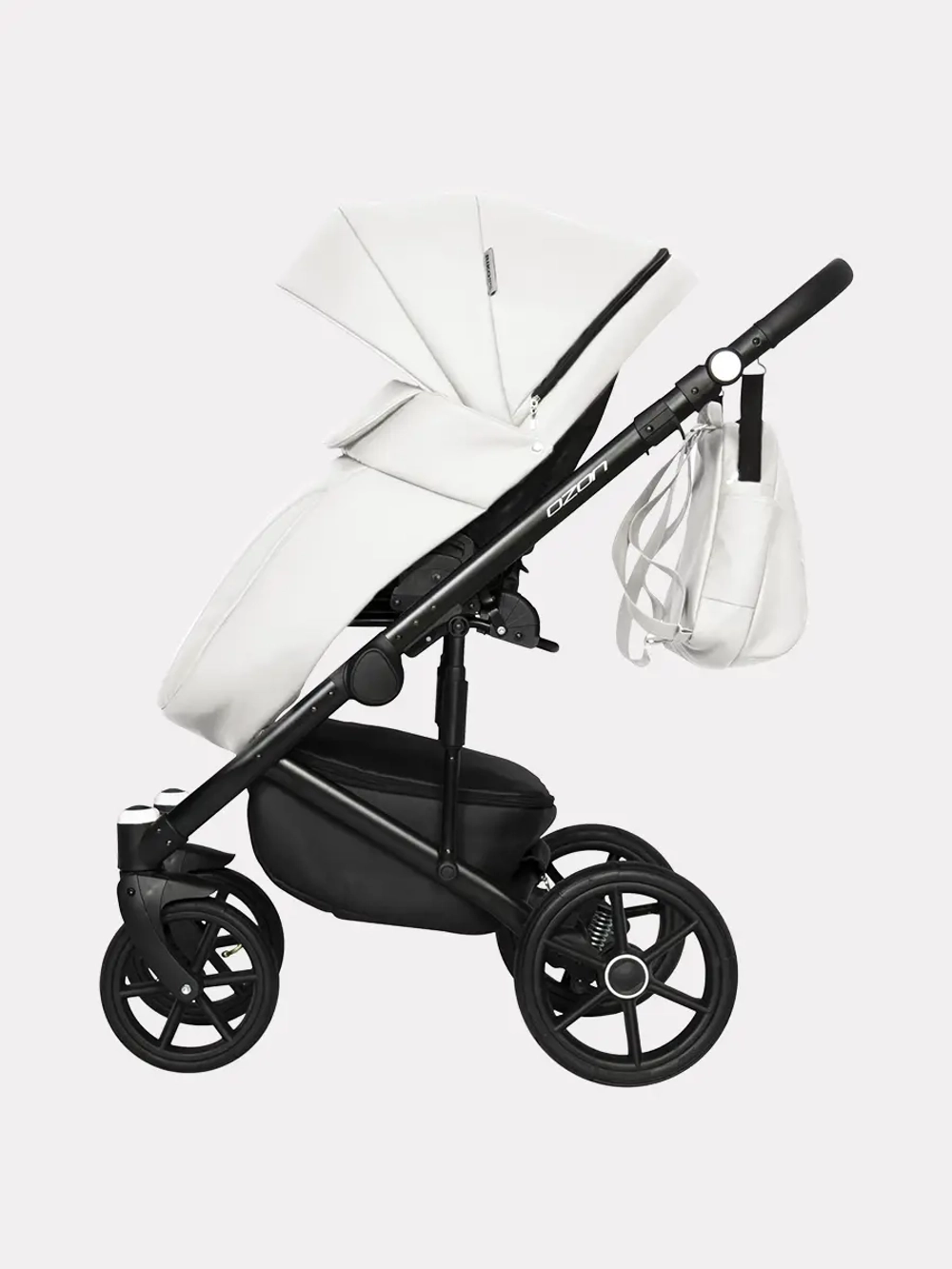 Коляска 2 в 1 Riko Basic Ozon 07 белый