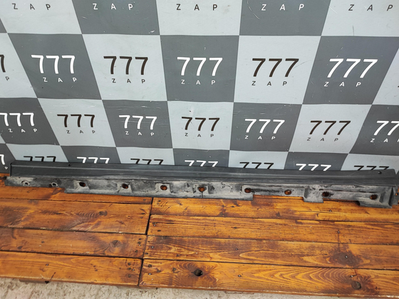 Накладка порога левого Toyota RAV4 V (XA50) 18-нв Б/У Оригинал 7586042030