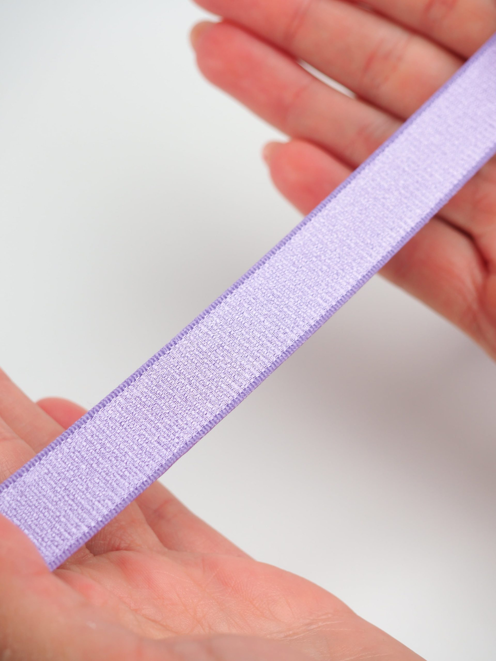 Резинка бретелечная яркая лаванда глянцевая ширина 15 мм