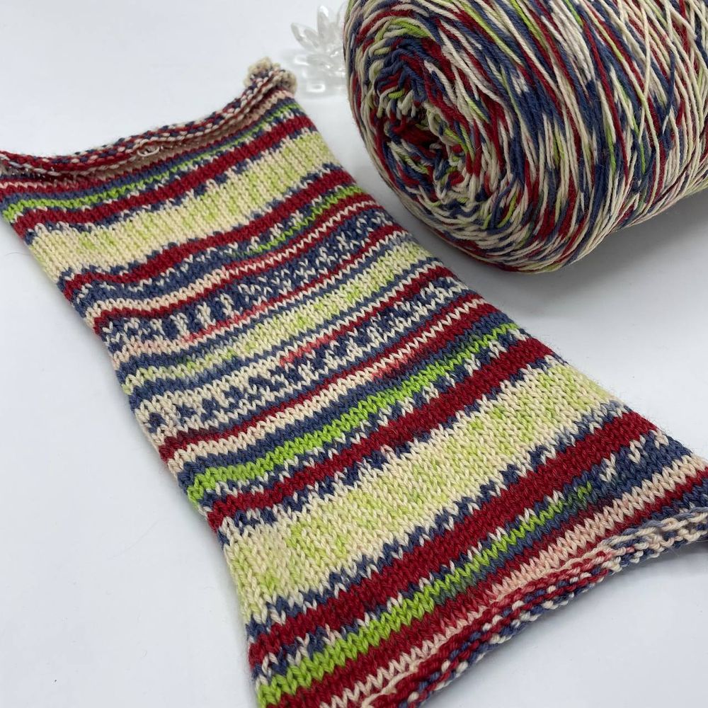 Носочная пряжа D&G YARN 75% меринос супервош 25% полиамид