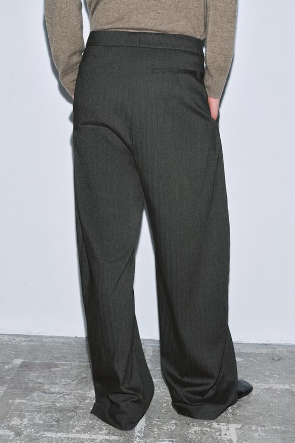 ZARA БРЮКИ-БАЛЛОНЫ СТРУКТУРНОЙ ТКАНИ — ZW COLLECTION, АНТРАЦИТОВО-СЕРЫЙ