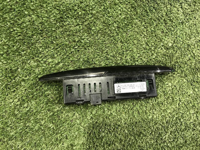 Дисплей парктроника Mercedes C W204 (2007-2015)