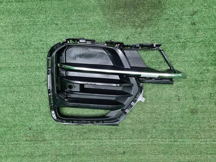 Накладка ПТФ левая BMW X5 G05 (2018-2023)