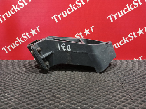 Кронштейн крыла заднего 2020г