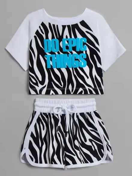 Костюм летний спортивный футболка и шорты