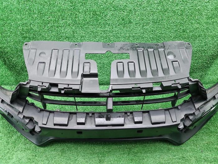 Бампер передний Lada Vesta (2015-2022) Cross