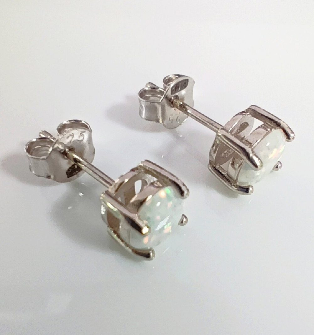 Серьги-пусеты "Эстерелла", с опалами, родированные, серебро 925*/Ф