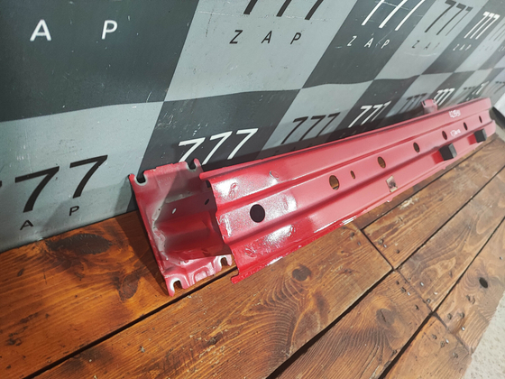 Усилитель заднего бампера Suzuki Vitara 2 14-нв Б/У Оригинал 6556161M0