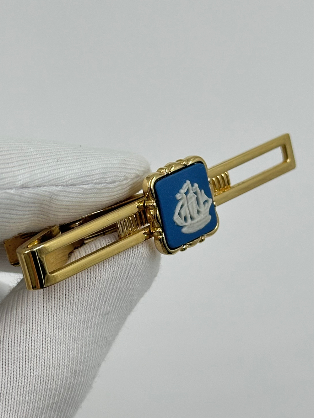 Зажим для галстука Парусник Wedgwood