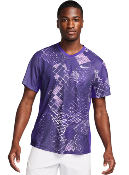 Мужская теннисная футболка Nike Court Dri-Fit Victory Novelty Top - field purple/white