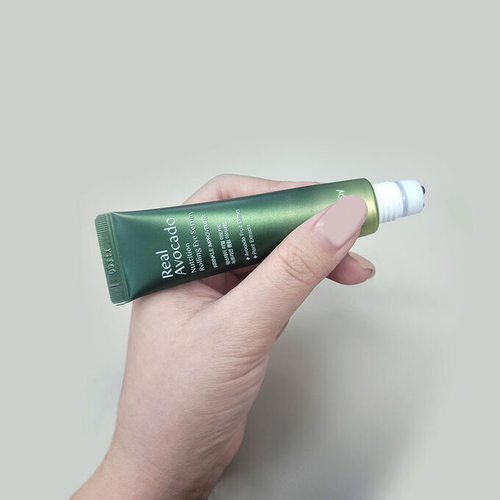 Питательная сыворотка-роллер для кожи вокруг глаз с авокадо FarmStay Real Avocado Nutrition Rolling Eye Serum, 25мл