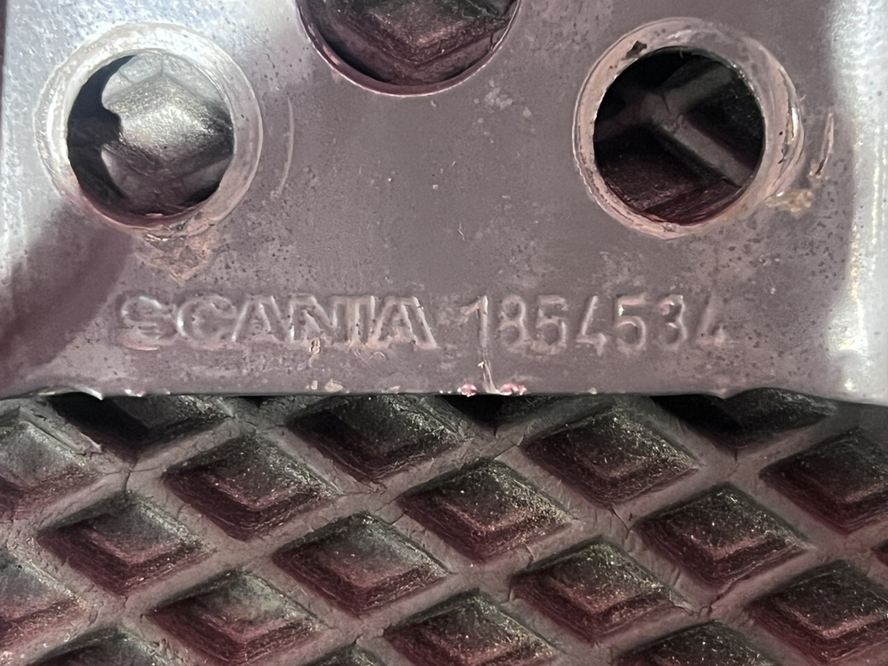 Кронштейн амортизатора заднего 2021 г