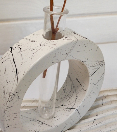 Ваза из гипса с колбой