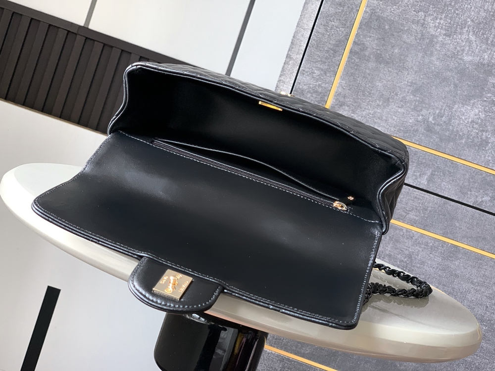 Chanel Bag 23 cm