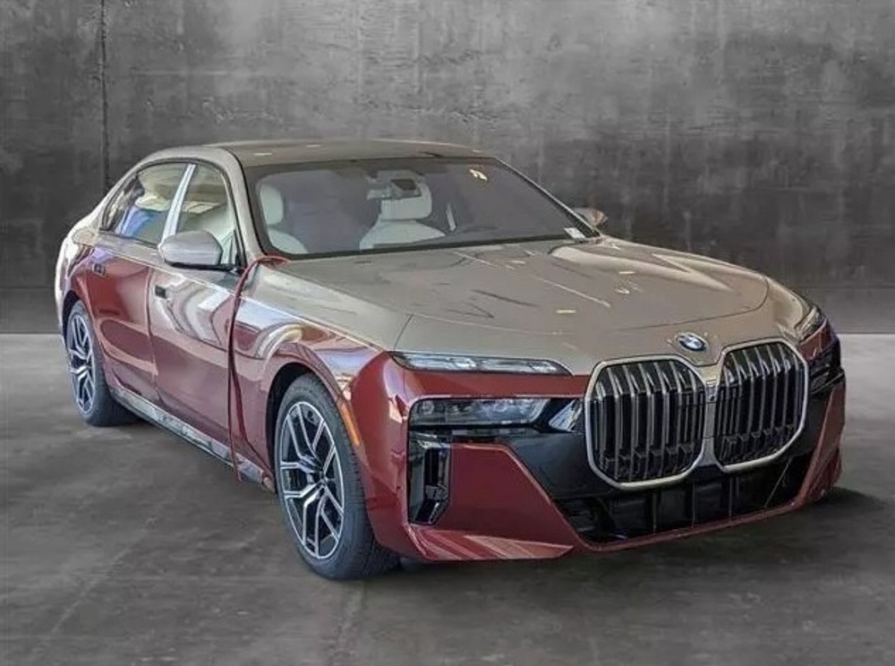 BMW 7 series 760i xDrive VII red