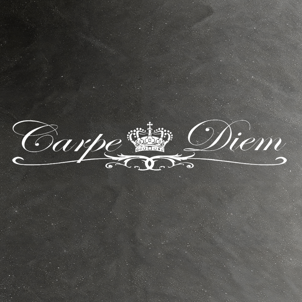 Виниловая наклейка на авто"Carpe Diem"