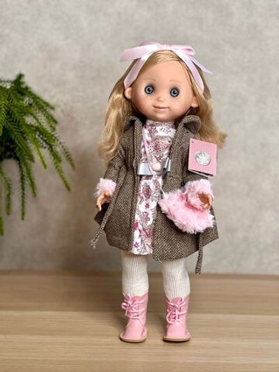 Кукла Berbesa виниловая 40см LINDA (4750K)