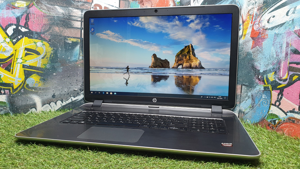 Ноутбук HP AMD A10/12Gb/R7 M260 2Gb/Pavilion 17-f009sr [g7y09ea]/Windows 10
