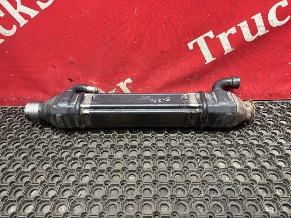 Охладитель (теплообменник) EGR 2021г