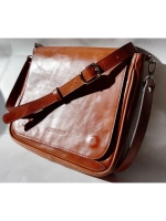 Сумка из натуральной кожи через плечо