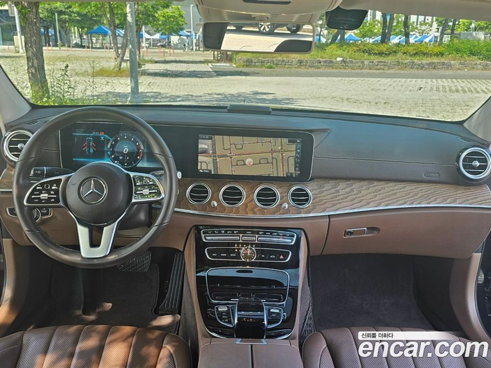 Mercedes-Benz E-Class W213 E300 4MATIC Exclusive (09.2019)