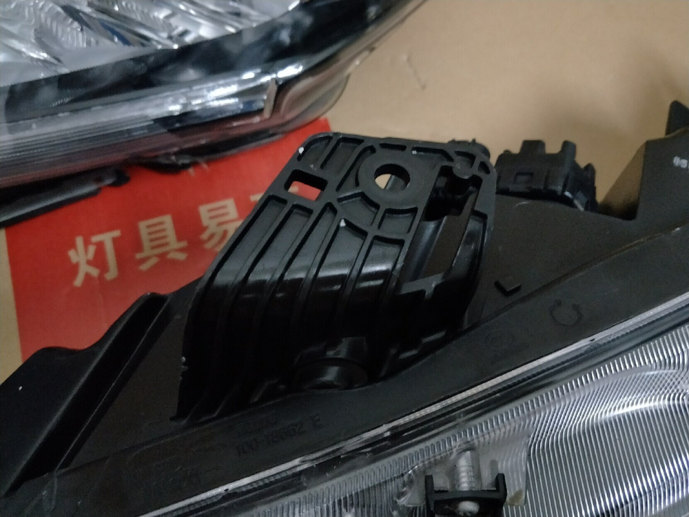 Оригинальная светодиодная фара (LED) на Honda Civic 10