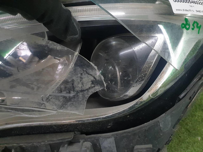 Битая Фара левая Mercedes GLA x156 (2017-2020) LED