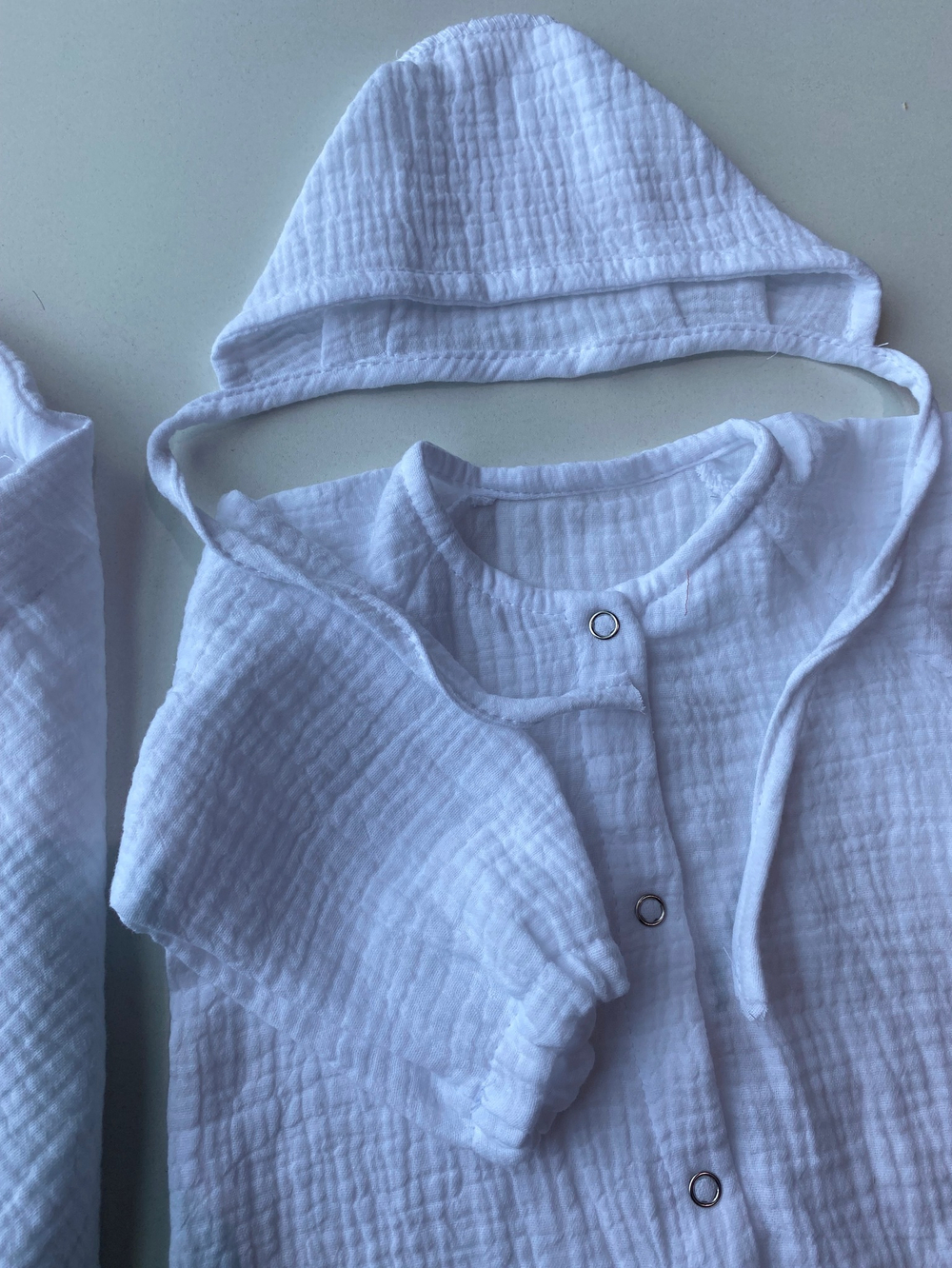 Муслиновый комплект на выписку лето "With Love" 4 пр. (Одеяло, пояс, комбинезон, шапочка) (Цвет: Серый)