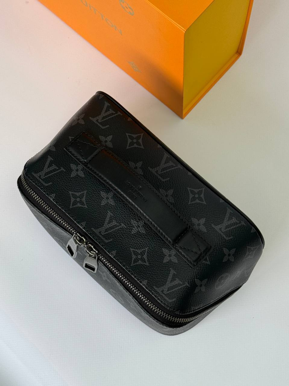 Несессер Louis Vuitton