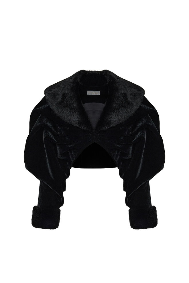 Укороченное пальто из бархата со вставками из искусственного меха