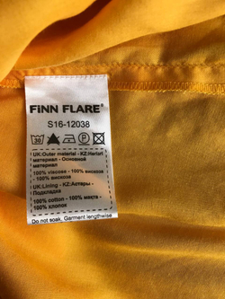 Платье Finn Flare яркого цвета, маркировка L, визуально на 48 размер