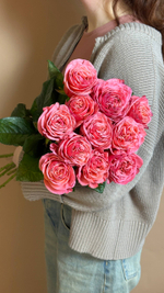 Охапка роз сорта бабл гам 10шт