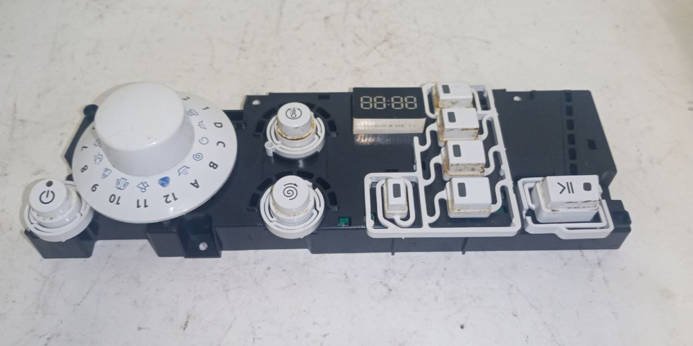 194 Электронный модуль индикации стиральной машины Ariston ARSF C00274943 б/у