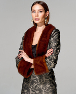 Укороченный жакет "Елизавета" из премиального жаккарда с меховой отделкой