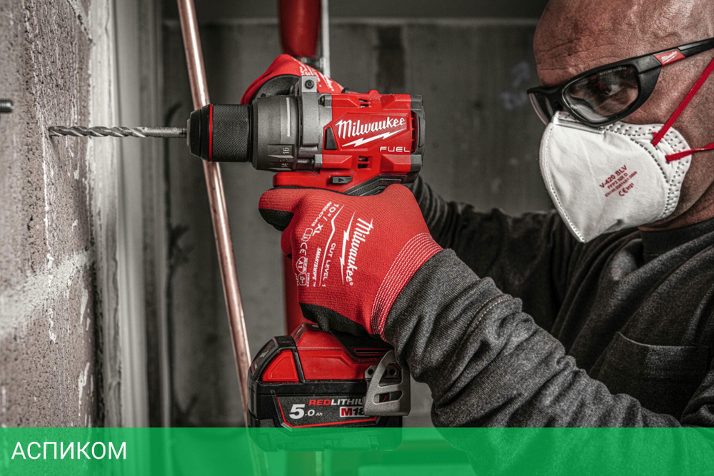 Дрель-шуруповёрт Milwaukee M18 FPD3-402C (4933492473)