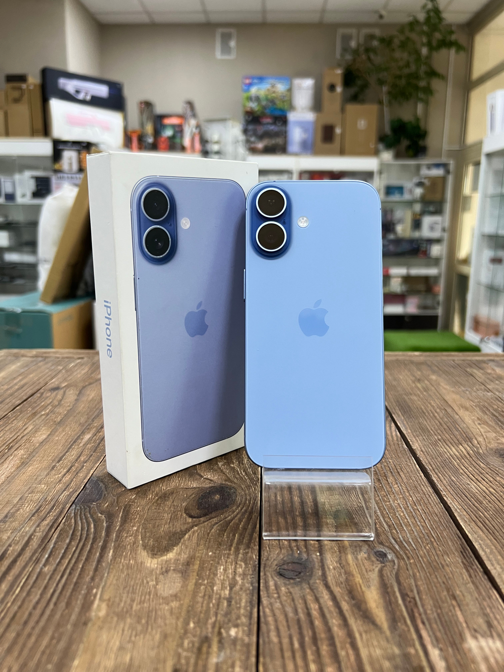 Б/У iPhone 17 256gb mist blue