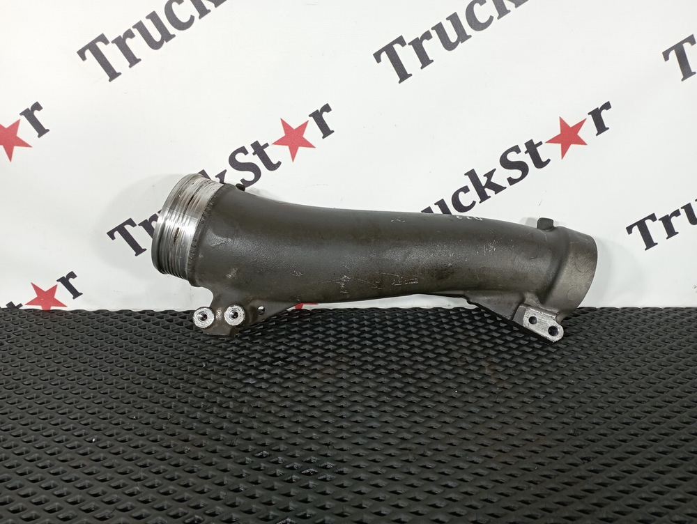 Патрубок интеркулера 2018 г.