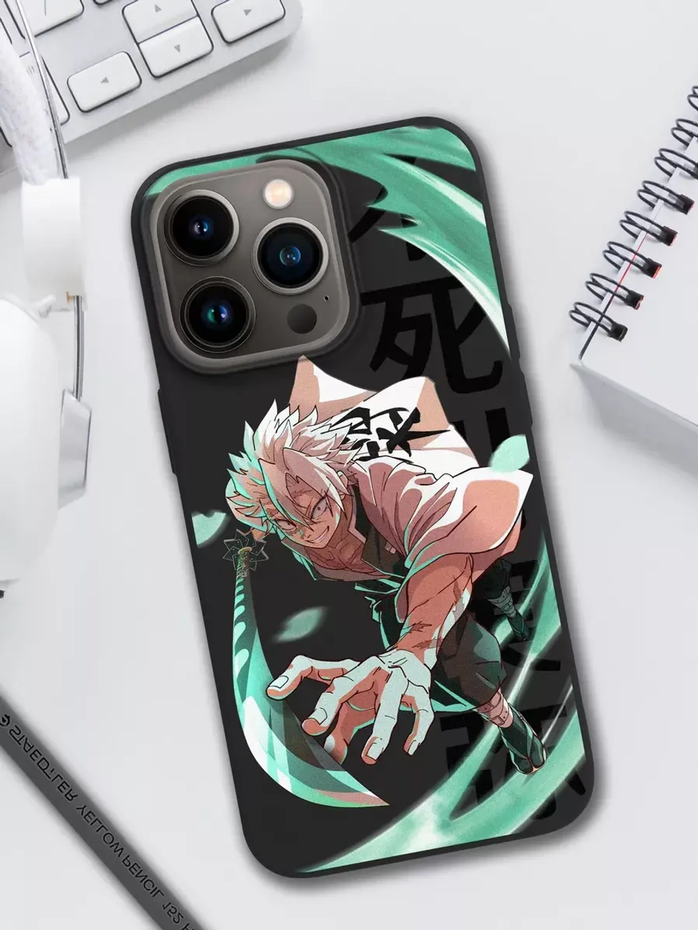 Чехол на iPhone 13 Pro с принтом