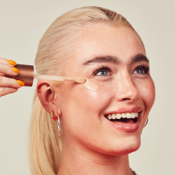 Rimmel Multi-Tasker Better Than Filters - Осветляющая основа для выравнивания тона кожи, 30 ml