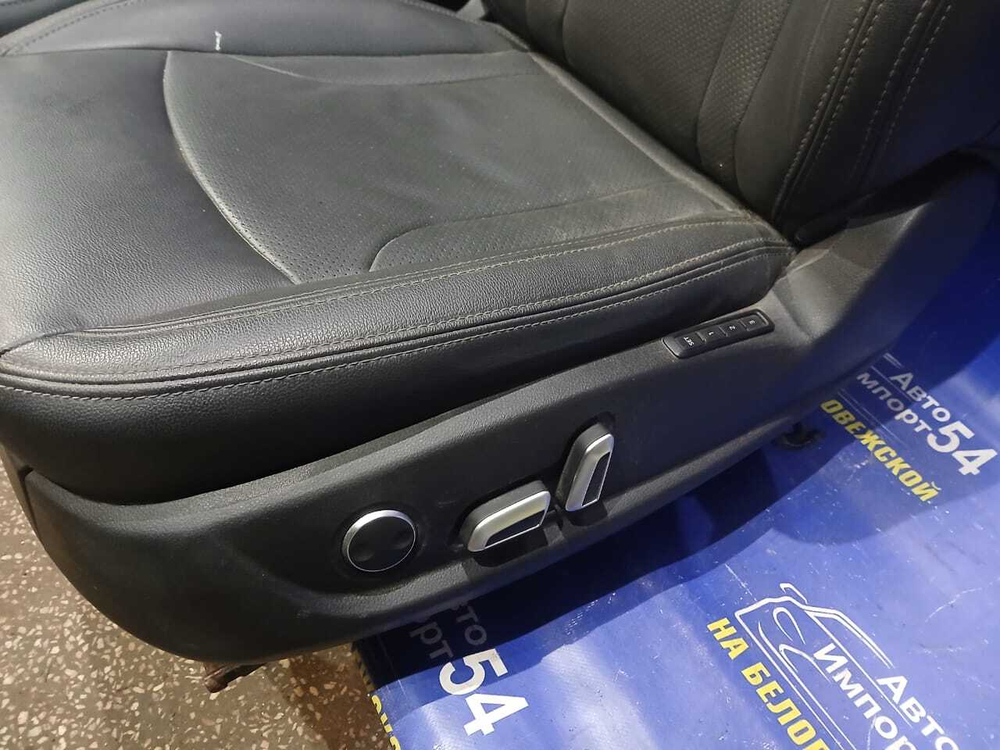 Сидение переднее левое ZOTYE T600 2017
