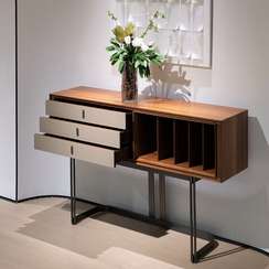 Комод на ножках 4544, 150х99 см