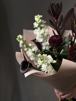 Сборный букет «Букет благородных форм»