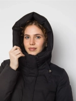 Куртка зимняя удлиненная с капюшоном