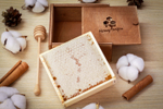 Мед в сотах HoneyForYou в подарочном деревянном пенале