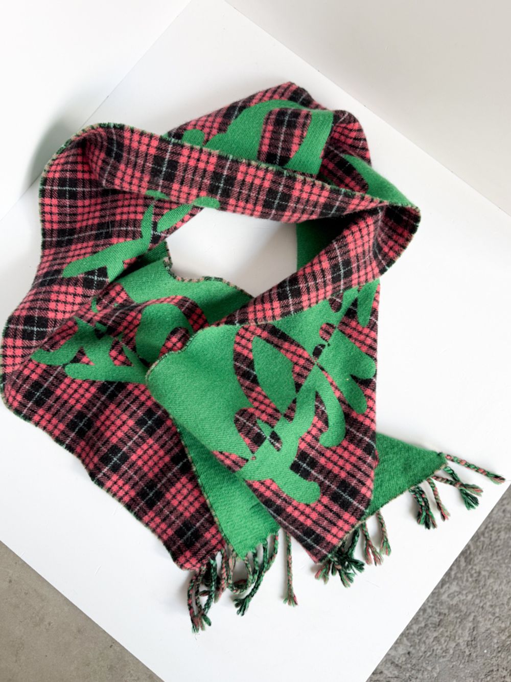 Шерстяной шарф Burberry